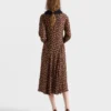 Šaty z potištěného žoržetu Šaty z potištěného žoržetu