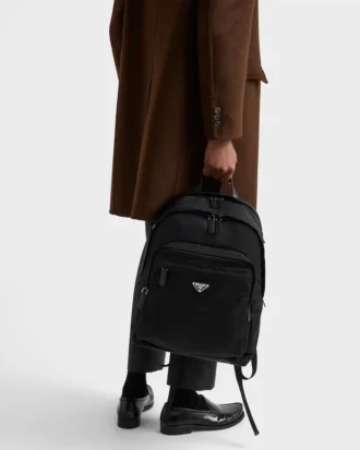 Batoh z materiálu Re-Nylon a kůže Saffiano