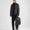 Batoh z materiálu Re-Nylon a kůže Saffiano Batoh z materiálu Re-Nylon a kůže Saffiano
