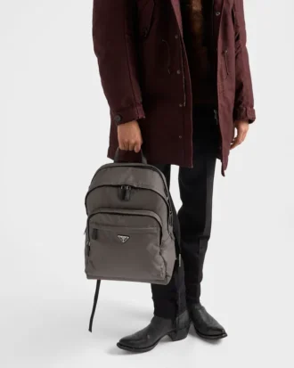 Batoh z materiálu Re-Nylon a kůže Saffiano