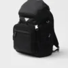 Batoh z materiálu Re-Nylon a kůže Saffiano Batoh z materiálu Re-Nylon a kůže Saffiano