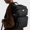 Batoh z materiálu Re-Nylon a kůže Saffiano Batoh z materiálu Re-Nylon a kůže Saffiano