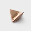 Brož Eternal Gold Small Triangle v růžovém zlatě Brož Eternal Gold Small Triangle v růžovém zlatě