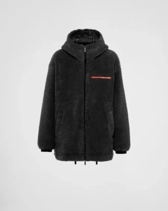 Bunda s kapucí z recyklovaného fleece