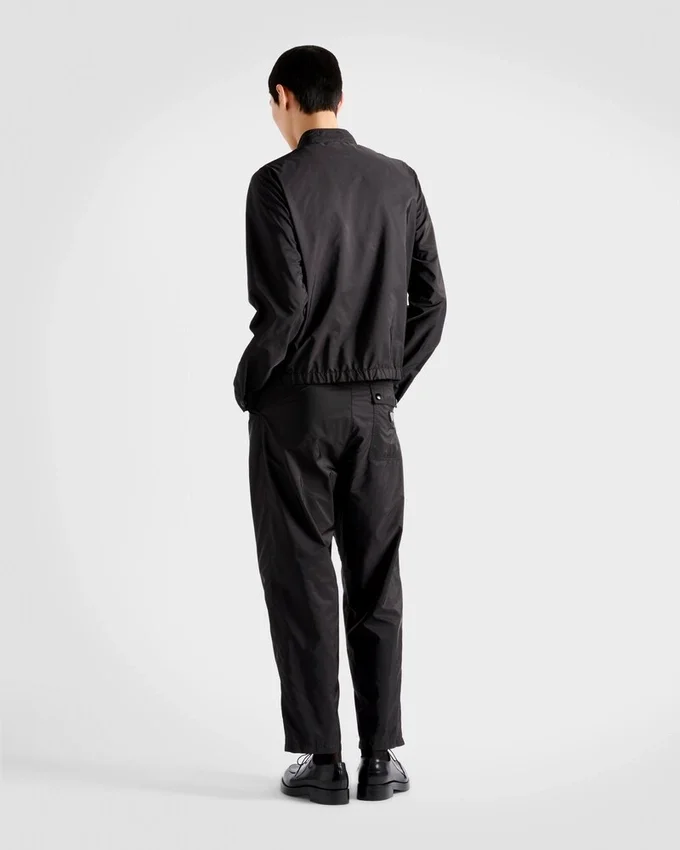 Bunda z materiálu Re-Nylon Bunda z materiálu Re-Nylon