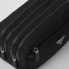 Cestovní taška z materiálu Re-Nylon a kůže Saffiano Cestovní taška z materiálu Re-Nylon a kůže Saffiano