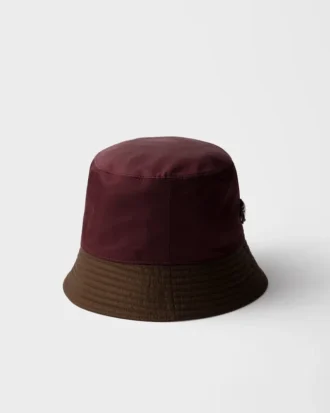 Dvoubarevný klobouk z materiálu Re-Nylon Dvoubarevný klobouk z materiálu Re-Nylon