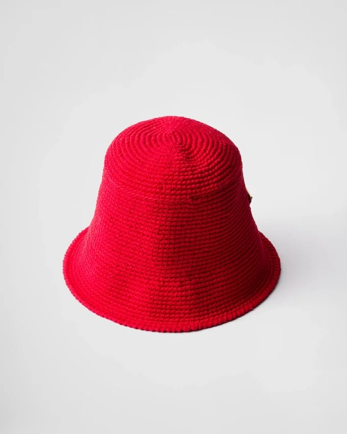 Háčkovaný klobouk Háčkovaný klobouk