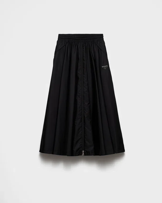 Široká sukně z materiálu Re-Nylon Široká sukně z materiálu Re-Nylon