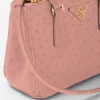 Kabelka Prada Galleria Mini z pštrosí kůže Kabelka Prada Galleria Mini z pštrosí kůže