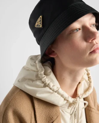 Klobouk typu bucket hat z materiálu Re-Nylon