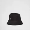 Klobouk typu bucket z materiálu Re-Nylon a ovčí kůže Klobouk typu bucket z materiálu Re-Nylon a ovčí kůže