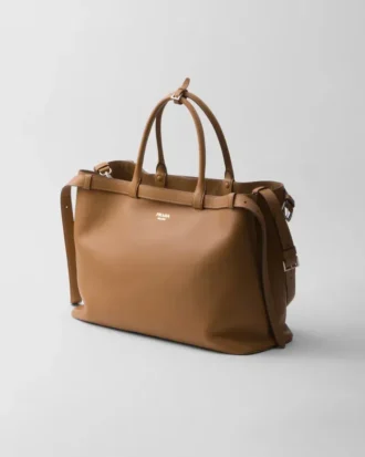 Kožená kabelka Prada Buckle s dvojitým páskem