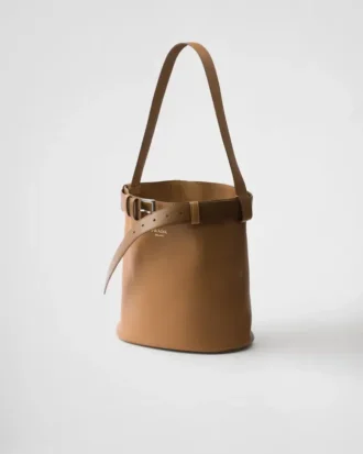 Kožená kabelka Prada Buckle s páskem