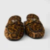 Kožené pantofle s leopardím potiskem