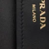 Kožená taška přes rameno Prada Carry Medium Kožená taška přes rameno Prada Carry Medium