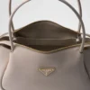 Kožená taška přes rameno Prada Darling Medium Kožená taška přes rameno Prada Darling Medium