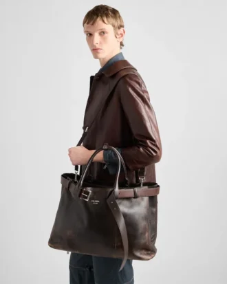 Kožená taška Prada Buckle z nappa kůže s páskem