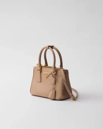 Kožená taška Prada Galleria Mini Saffiano