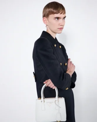 Kožená taška Prada Galleria Mini Saffiano