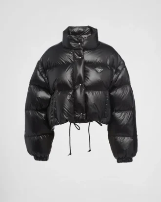 Krátká konvertibilní péřová bunda z materiálu Re-Nylon