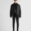 Krátká péřová bunda z materiálu Re-Nylon Krátká péřová bunda z materiálu Re-Nylon