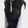 Krátká péřová bunda z materiálu Re-Nylon Krátká péřová bunda z materiálu Re-Nylon