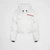 Krátká technická péřová bunda z materiálu Re-Nylon Krátká technická péřová bunda z materiálu Re-Nylon