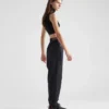 Lehké kalhoty s širokými nohavicemi z materiálu Bi-Stretch Lehké kalhoty s širokými nohavicemi z materiálu Bi-Stretch
