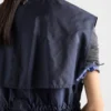 Lehké minišaty bez rukávů z materiálu Re-Nylon Lehké minišaty bez rukávů z materiálu Re-Nylon