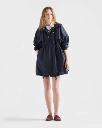 Lehká pláštěnka s kapucí z materiálu Re-Nylon