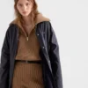Lehká pláštěnka z materiálu Re-Nylon Lehká pláštěnka z materiálu Re-Nylon