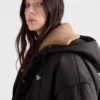 Lehká pláštěnka z materiálu Re-Nylon Lehká pláštěnka z materiálu Re-Nylon