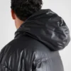 Lehká Re-Nylon péřová bunda s kapucí Lehká Re-Nylon péřová bunda s kapucí