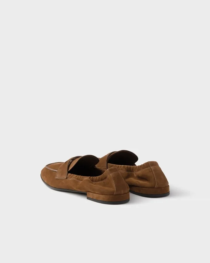 Loafery Shuffle z nubukové kůže Loafery Shuffle z nubukové kůže