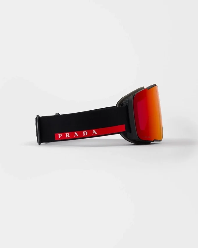 Lyžařské brýle Prada Linea Rossa by Oakley s vyměnitelnými skly Lyžařské brýle Prada Linea Rossa by Oakley s vyměnitelnými skly