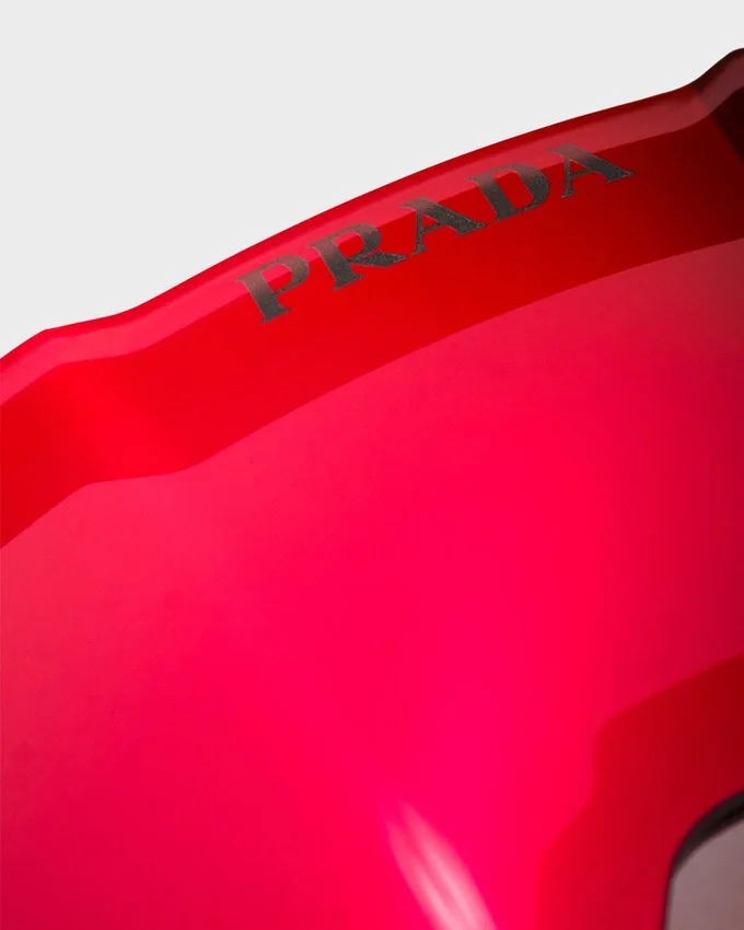 Lyžařské brýle Prada Linea Rossa by Oakley s vyměnitelnými skly Lyžařské brýle Prada Linea Rossa by Oakley s vyměnitelnými skly