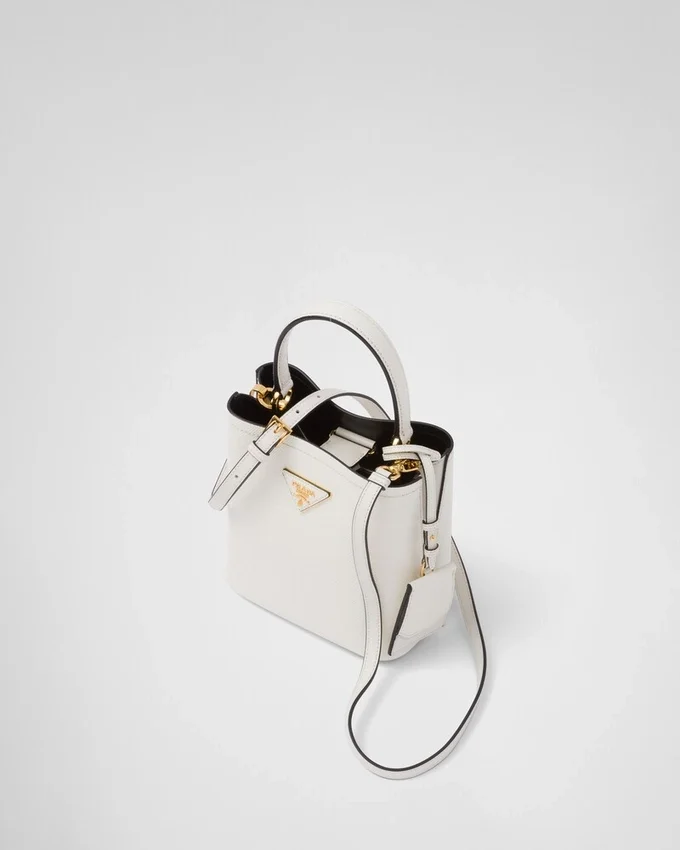 Malá kožená taška Prada Panier z kůže Saffiano Malá kožená taška Prada Panier z kůže Saffiano