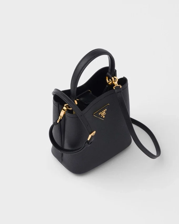 Malá kožená taška Prada Panier z kůže Saffiano Malá kožená taška Prada Panier z kůže Saffiano