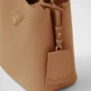 Malá kožená taška Prada Panier z kůže Saffiano Malá kožená taška Prada Panier z kůže Saffiano