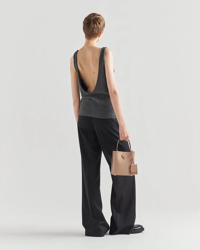 Malá kožená taška Prada Panier z kůže Saffiano Malá kožená taška Prada Panier z kůže Saffiano