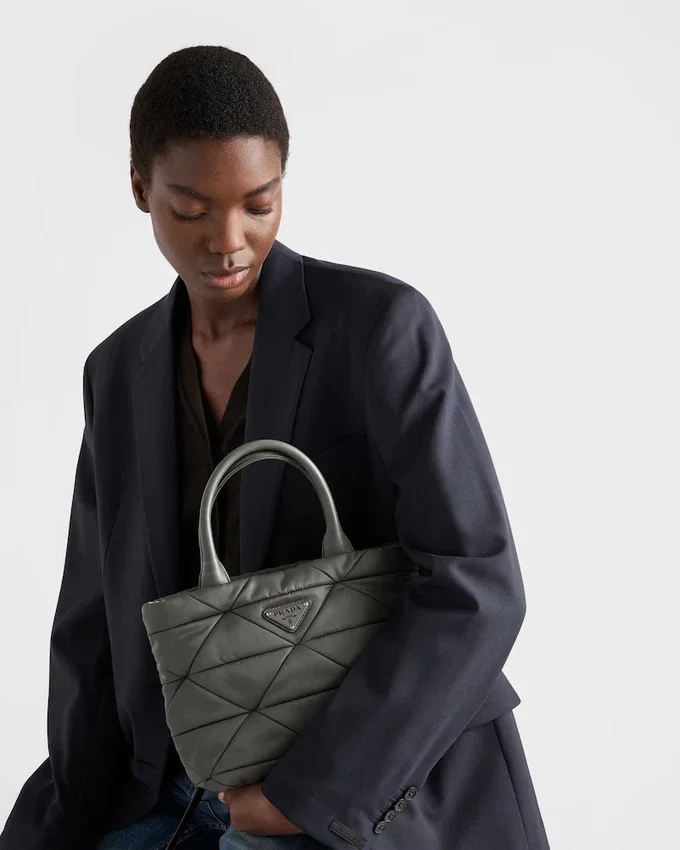 Malá polstrovaná taška Re-Nylon Malá polstrovaná taška Re-Nylon