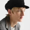 Manšestrová čepice typu newsboy Manšestrová čepice typu newsboy