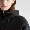 Mikina z dvojitého džerzeje Mikina z dvojitého džerzeje