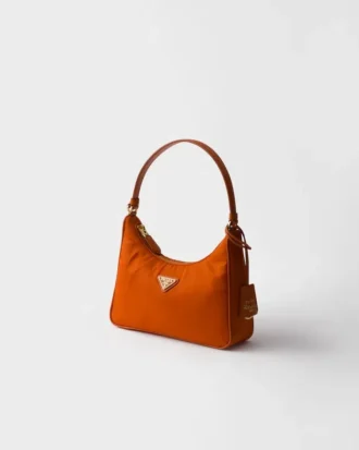 Mini taška Prada Re-Edition 2005 z materiálu Re-Nylon a Saffiano