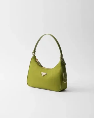 Mini taška Prada Re-Edition 2005 z materiálu Re-Nylon a Saffiano