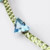 Náhrdelník Couleur Vivante – bílé zlato s akvamarínem a peridotem Náhrdelník Couleur Vivante – bílé zlato s akvamarínem a peridotem