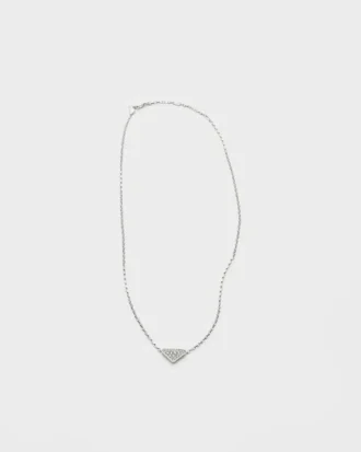 Náhrdelník s přívěskem Eternal Gold Micro Triangle z bílého zlata a diamantů Náhrdelník s přívěskem Eternal Gold Micro Triangle z bílého zlata a diamantů