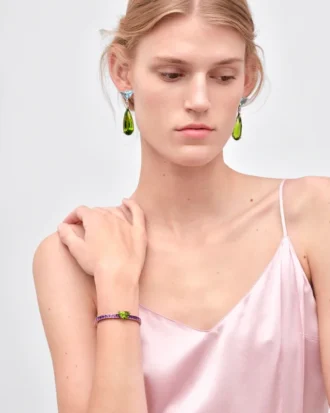 Náramek Couleur Vivante – bílé zlato s peridotem a ametystem
