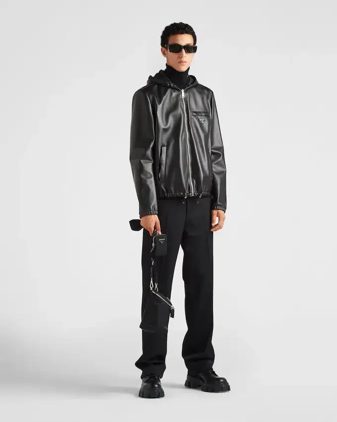 Oboustranná bunda z nappa kůže a materiálu Re-Nylon Oboustranná bunda z nappa kůže a materiálu Re-Nylon